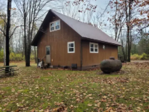 Little house in the woods but only 5 minutes from town! Hotels in Flambeau