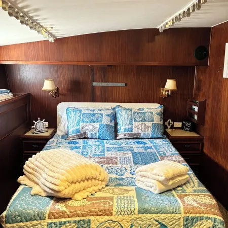 Sentient Waters: 63' Boat With Full Amenities & Sun Deck