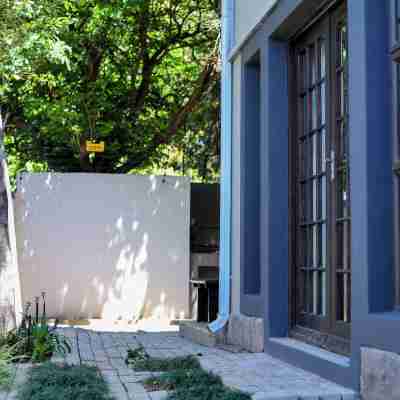 Uitzicht Guest House Hotel Exterior