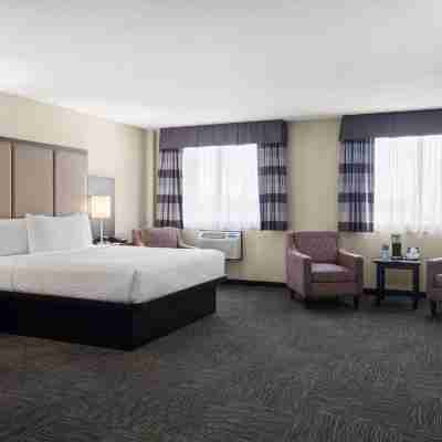 Ramada by Wyndham Saskatoon Rooms