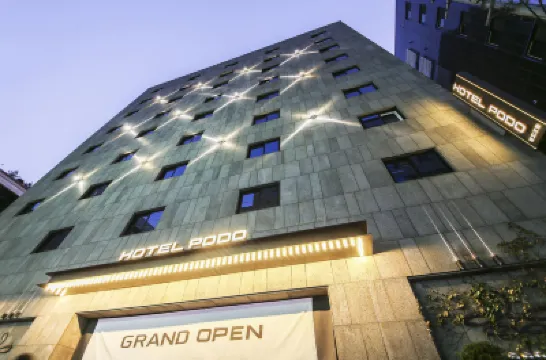 Sillim Podo Gwanaksan Forest Trail周辺のホテル