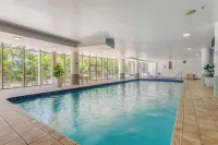 The Meriton on Main Beach - Pools