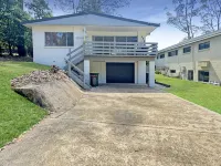 Pet-Friendly 2-Bed Beach House with Garden & BBQ