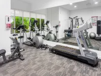 Beautiful Unit with Gym and Pool near Museums
