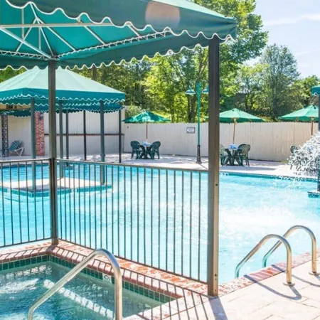 French Quarter Resort by CoolVacay