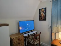 Charming Colchester Room with Garden Views - 2-Star