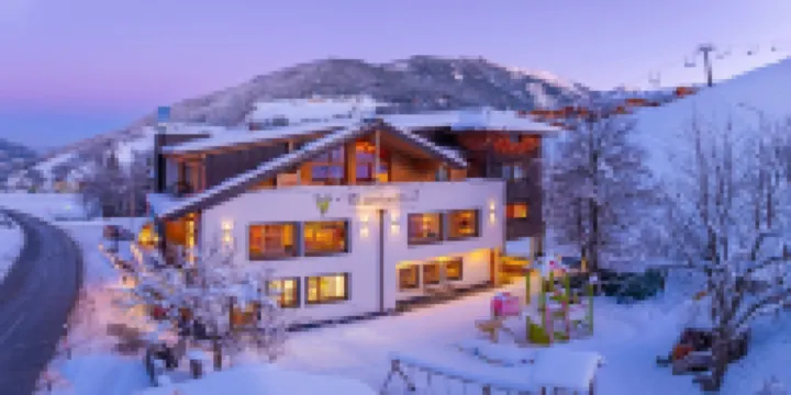 Familienhotel Unterreith Hotels in Filzmoos