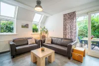 Tastefully and Modernly Furnished 5-person Bungalow