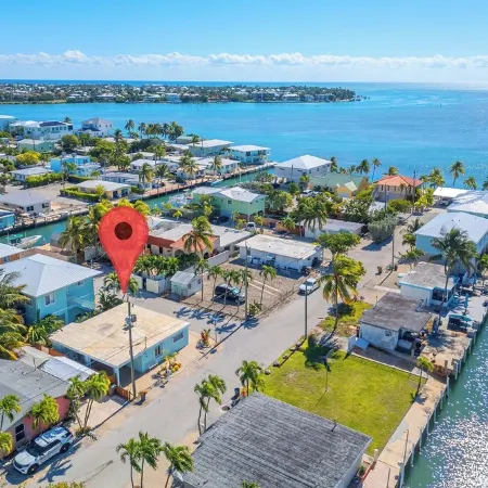 Relaxing Marathon Keys Home, Bikes & Beach Gear Included Near Sombrero Beach