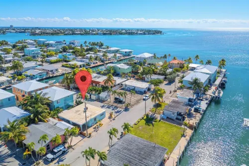 Relaxing Marathon Keys Home, Bikes & Beach Gear Included Near Sombrero Beach