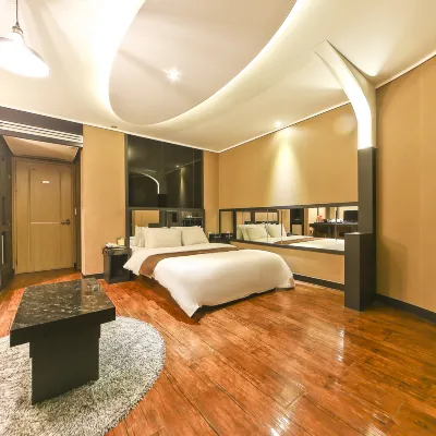 Hwagok Carlton Hotel โรงแรมใกล้สวนพย็องฮวา