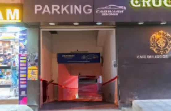 法亞諾瓦中央住宿