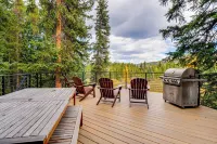 Mtn-View Breck Home w/ Hot Tub ~ 1 Mi to Ski Lift! - Pet friendly