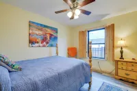 Fort Worth Home w/ Patio: 5 Mi to Dtwn! - Apartments