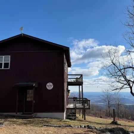 Relax at 3100 feet and enjoy the peace and tranquility