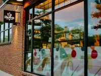 Moxy Chattanooga Downtown Hotels in Chattanooga