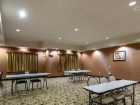 特克薩索馬湖套房飯店 丹尼森住宿飯店