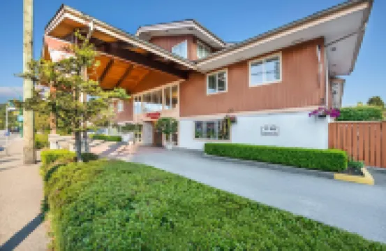 北溫哥華凱富套房飯店 北溫哥華住宿飯店