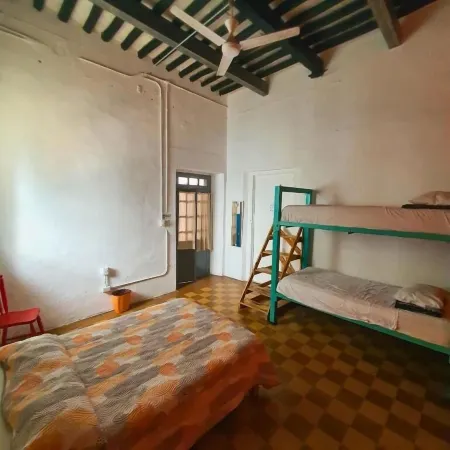 Sukha Hostel San Luis Отели рядом с достопримечательностью «Театр Ла-Пас»