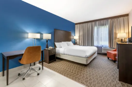 AmericInn by Wyndham New Lisbon Các khách sạn ở 