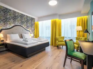 トーン ホテル セシル