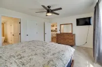 Lake Anna Gem w/ Private Saltwater Pool & Arcade! - 3-Star