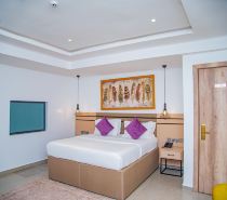 Top Ten Int'l Hotel