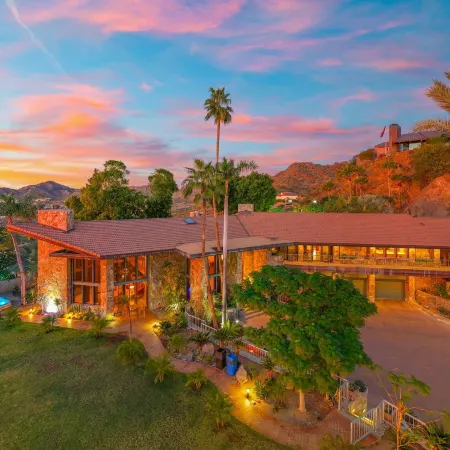 Ch Teau at Piestewa Peak Phoenix s Iconic Estate