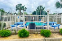 OYO Townhouse Beaumont Medical Center Area I-10