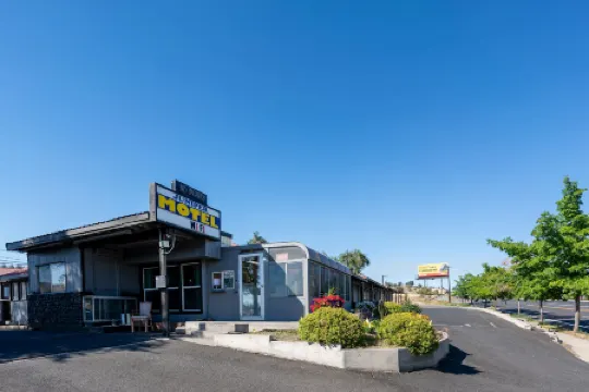 Juniper Motel Madras