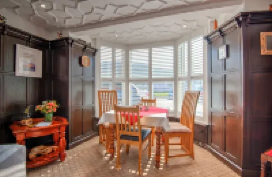 波特斯穆寧酒店