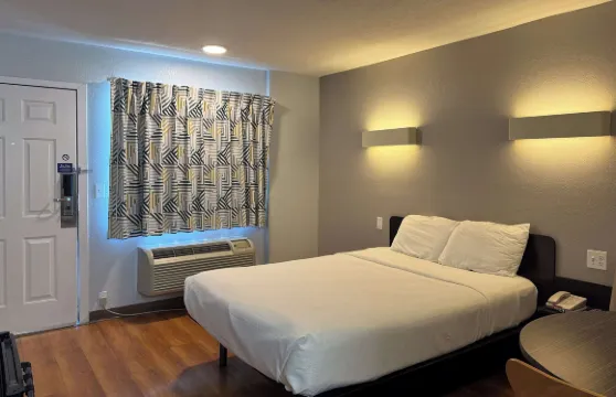 西米谷6號汽車旅館