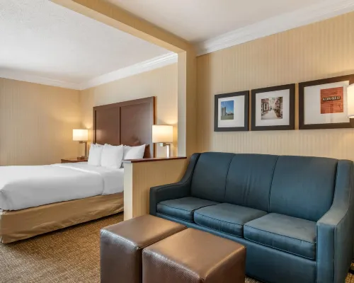 Comfort Suites Downtown Carlisle Hotels in Cumberland County