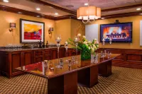 The Raphael Hotel, Autograph Collection - bar
