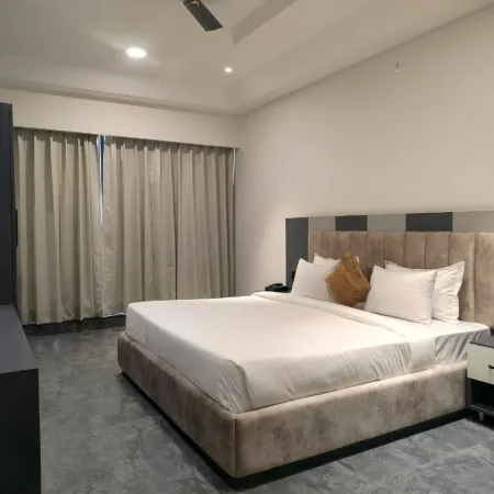 Heaven X Inn Hotel