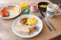 Kyriad Bordeaux - MÉRIGNAC AÉROPORT - Frühstück