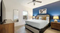 Landing Near Historic Downtown Buda - 4-Star