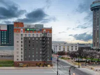 Holiday Inn Express DALLAS DOWNTOWN by IHG Hotel berhampiran Menara Reunion