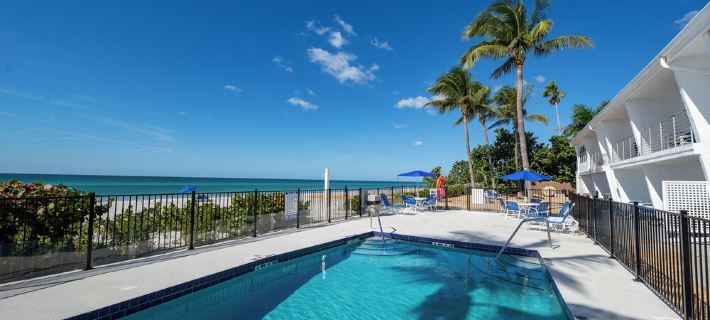 3-bedroom, 3 bath condo in beautiful Longboat Key. Beachfront views w/ pool. Hotels in Longboat Key
