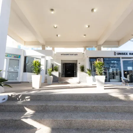 Vrissaki Hotel Apartments