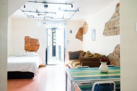 Hostal Hostalgia Casa Zul 旅館