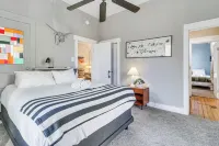 Deck & Home Office: Walkable Albuquerque Home - Alloggi