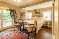 Inn St Helena - balcony