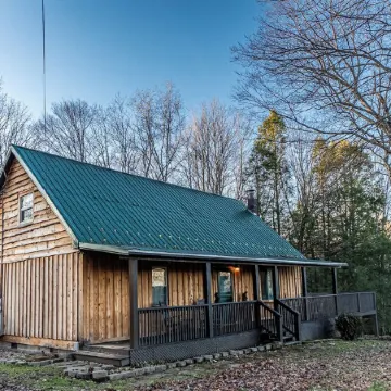 Getaway Cabin – Deck, Fire Pit & BBQ Near Gorge