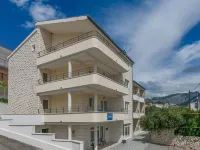 Apartments Villa Aquamarine Hoteles en Duće