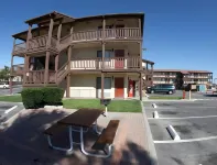 Palms Inn & Suites