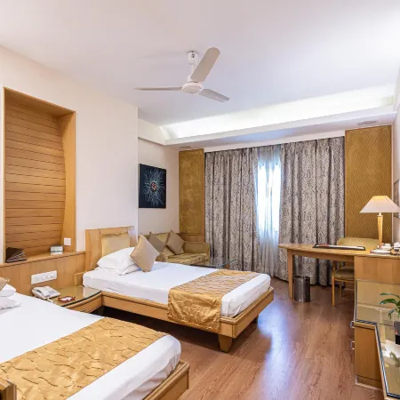 Hotel Shreemaya Residency