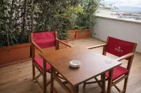 Galé Suite Apartment Hotel di 