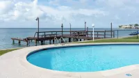 Bayfront W-docks & Fish 3 Patios Prime Location
