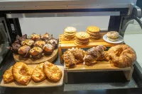 Holiday Inn SAN FRANCISCO-GOLDEN GATEWAY by IHG with No Resort Fee - breakfast